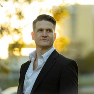 cropped-Matthew-Headshots-16.jpg
